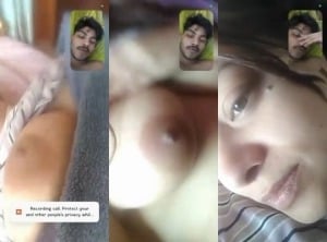 Desi Sex Videos of Cute Girl Shows Her Boobs On VC