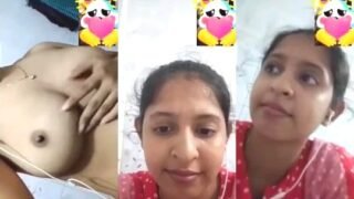 Horny Desi Girl Shows Boobs On VC indian sex videos